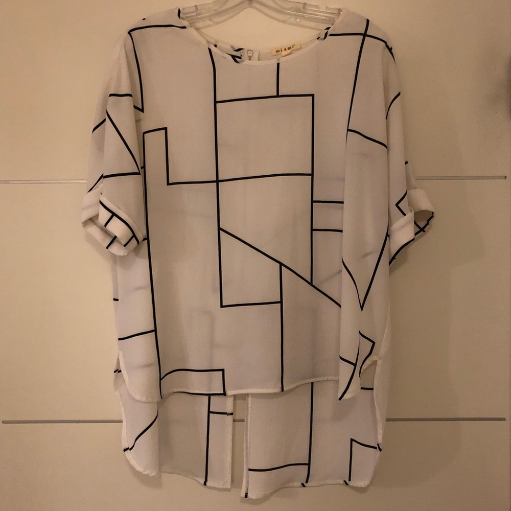 White with Black Short Sleve Blouse